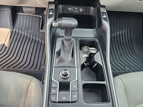 Used 2025 Kia Sorento S w/ Panoramic Sunroof Package image 27