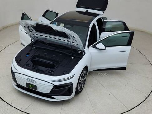 Used 2025 Audi A6 e-tron Premium w/ Convenience Package image 82