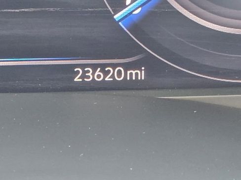 Used 2023 Volkswagen Atlas Cross Sport SE image 24