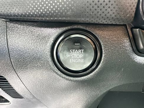 Used 2025 MAZDA CX-50 AWD 2.5 S w/ Premium Package image 36
