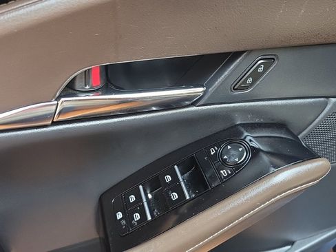 Used 2023 MAZDA CX-30 AWD 2.5 S w/ Premium Package image 26