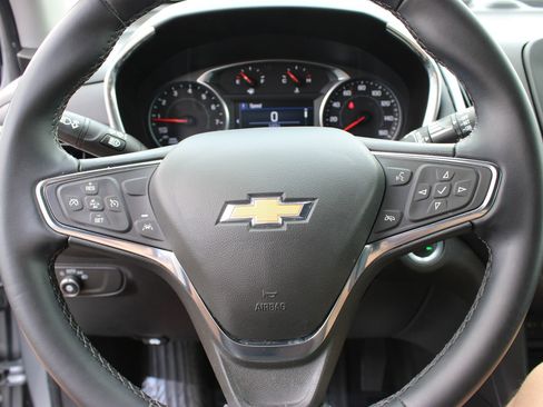 Used 2024 Chevrolet Equinox LT w/ Driver Convenience Package AWD/4WD image 12