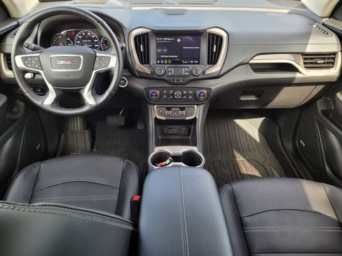 Used 2022 GMC Terrain Denali w/ Denali Premium Package AWD/4WD image 13