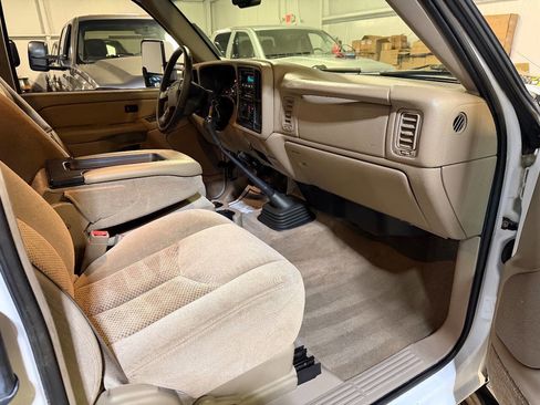 Used 2003 Chevrolet Silverado 3500 LS image 10