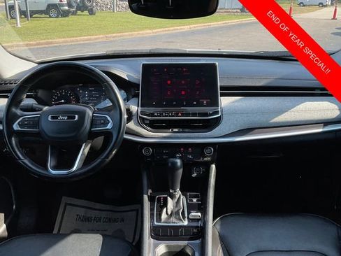 Used 2022 Jeep Compass Latitude image 14