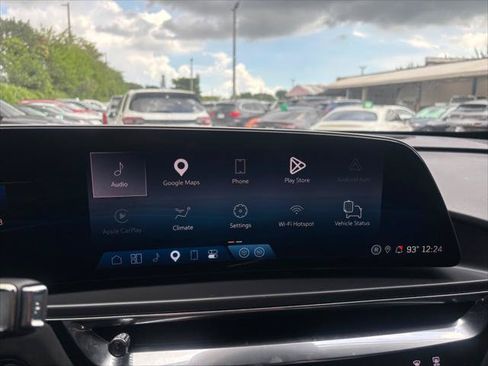 Used 2024 Cadillac Lyriq Tech RWD image 30