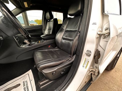 Used 2020 Jeep Grand Cherokee Limited w/ Luxury Group II RWD image 10