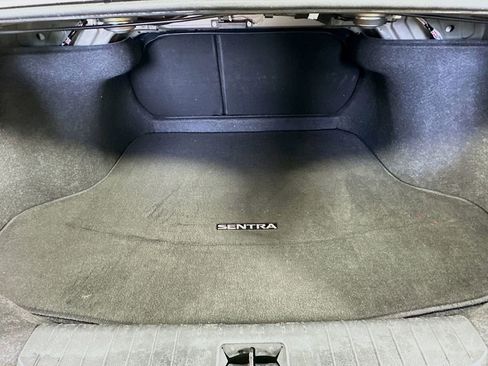 Used 2025 Nissan Sentra SV image 31