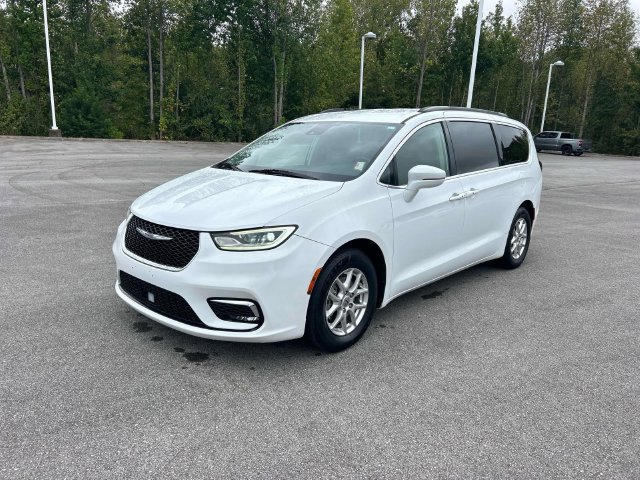 Used 2022 Chrysler Pacifica Touring-L FWD image 7