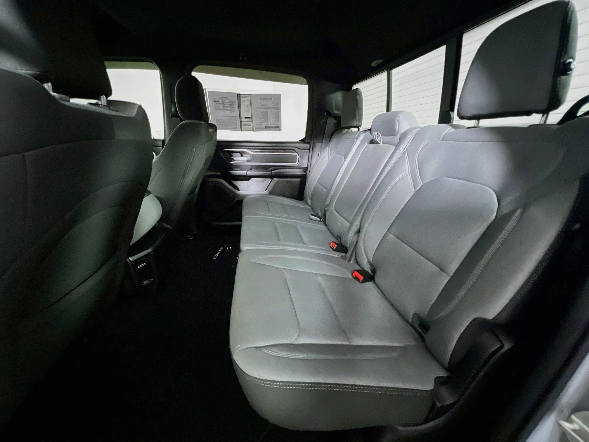 Used 2023 RAM 1500 Big Horn AWD/4WD image 28