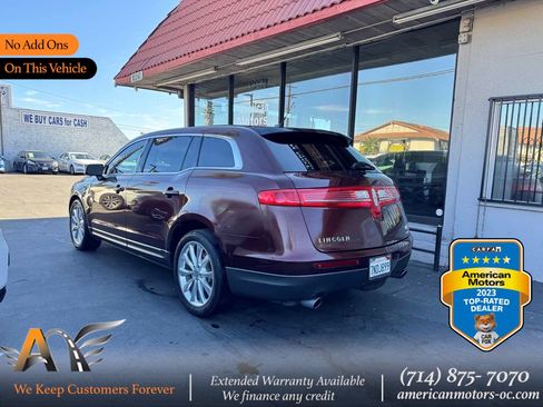 Used 2012 Lincoln MKT AWD image 1