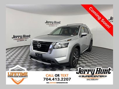 Used 2024 Nissan Pathfinder Platinum