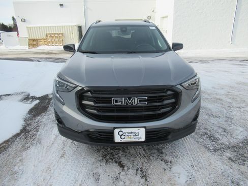 Used 2020 GMC Terrain SLT w/ Preferred Package image 2
