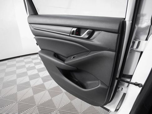 Used 2022 Honda Accord Sport image 14