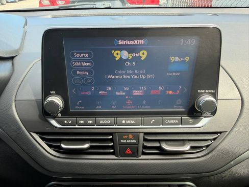 Used 2021 Nissan Altima 2.5 SV AWD/4WD image 18