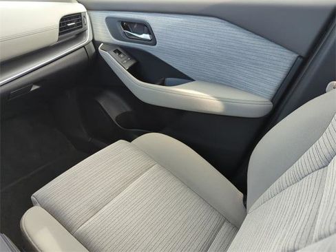 Certified 2023 Nissan Rogue SV image 22