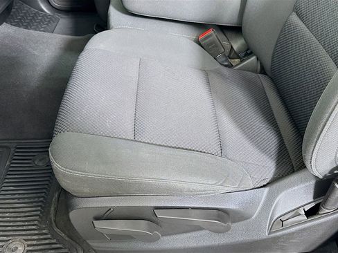 Used 2019 Chevrolet Silverado 1500 LT image 18