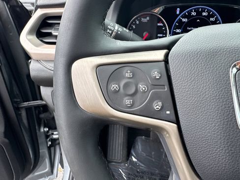 Used 2023 GMC Acadia Denali w/ Denali Technology Package FWD image 27
