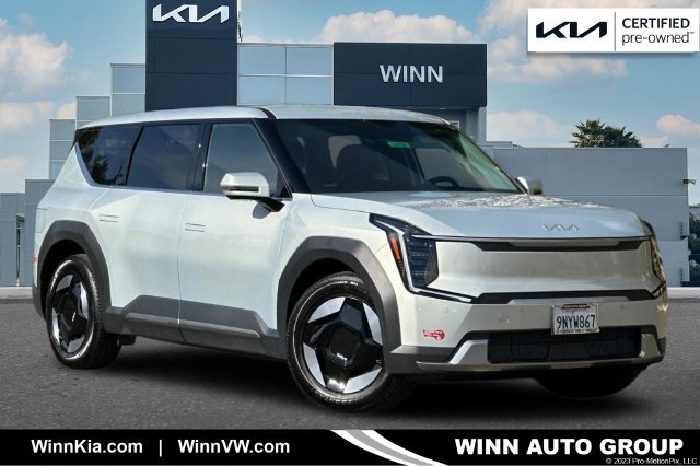 Certified 2024 Kia EV9 Light Long Range RWD image 1