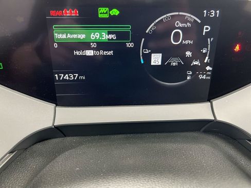Used 2023 Toyota Prius Prime Premium w/ Advanced Technology Package FWD image 12