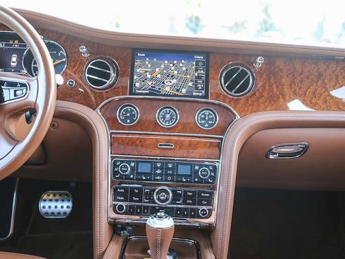 Used 2014 Bentley Mulsanne RWD image 14