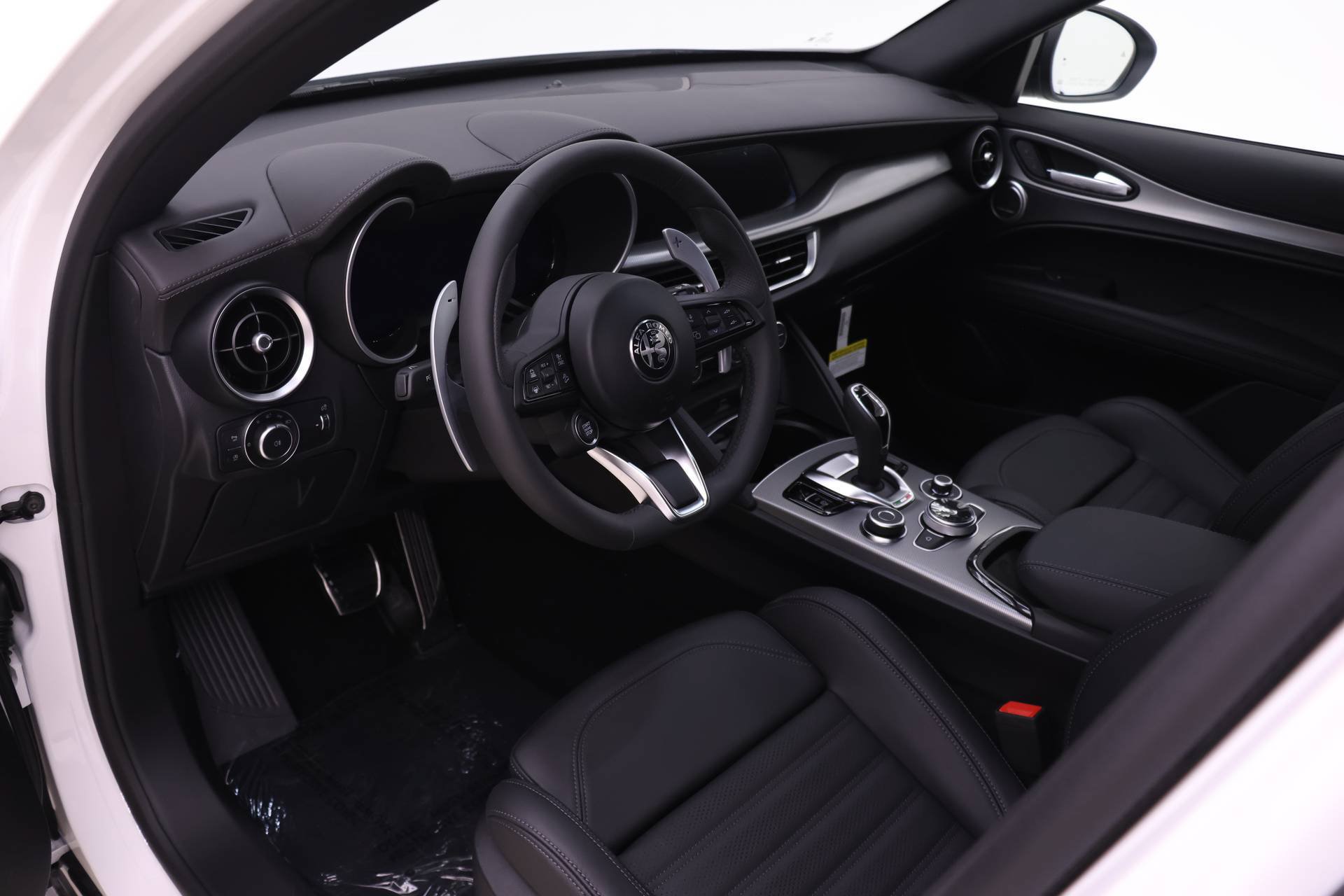 New 2026 Alfa Romeo Stelvio Sprint AWD/4WD image 6