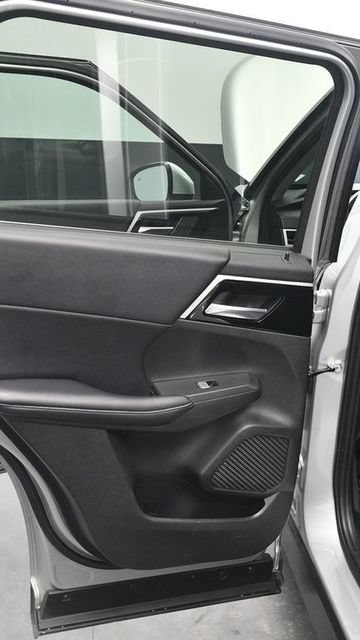 Used 2024 Mitsubishi Outlander SE AWD/4WD image 14