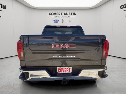 Used 2024 GMC Sierra 1500 SLT AWD/4WD image 4