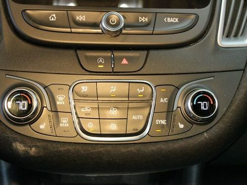 Used 2024 Chevrolet Malibu LT w/ Sport Edition FWD image 25