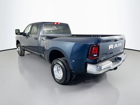 New 2026 RAM 3500 Big Horn AWD/4WD image 5