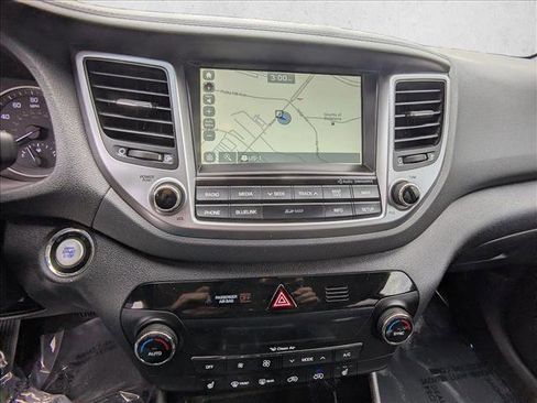 Used 2016 Hyundai Tucson Limited AWD/4WD image 12