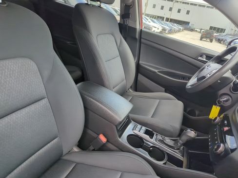 Used 2017 Hyundai Tucson SE w/ SE Popular Package 02 FWD image 28