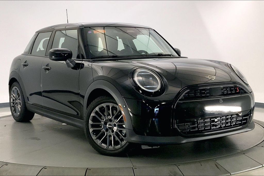 Used 2025 MINI Cooper S FWD image 1