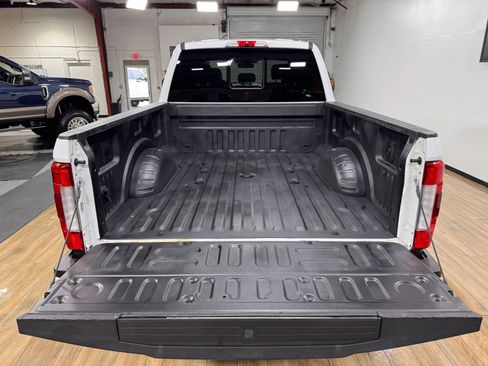 Used 2019 Ford F250 Lariat w/ Lariat Ultimate Package image 8