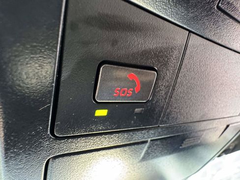 Used 2023 Toyota Tacoma TRD Sport AWD/4WD image 39