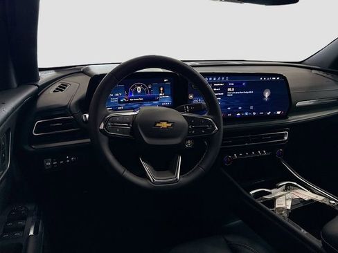 New 2026 Chevrolet Traverse LT w/ LPO, Floor Liner Package image 23