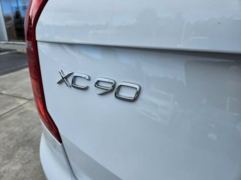 Used 2021 Volvo XC90 T6 Momentum w/ Advanced Package AWD/4WD image 10