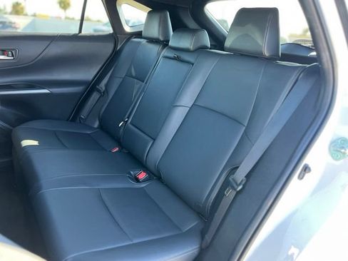 Used 2023 Toyota Venza XLE AWD/4WD image 17