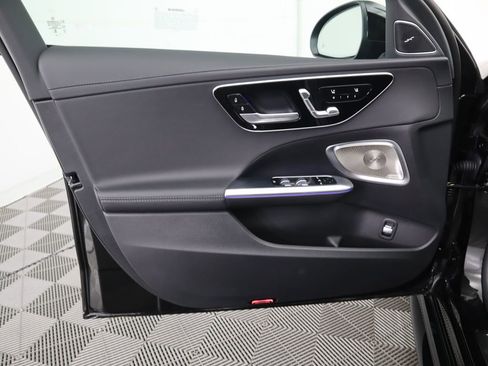New 2025 Mercedes-Benz C 300 4MATIC Sedan image 25