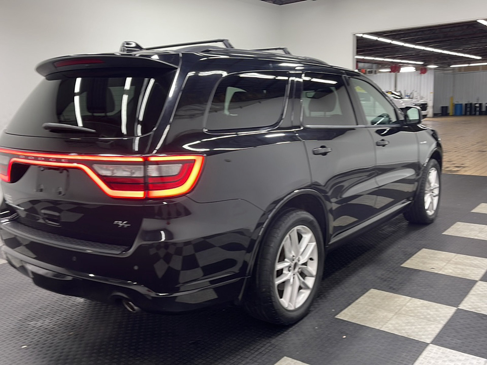 Used 2023 Dodge Durango R/T AWD/4WD image 20