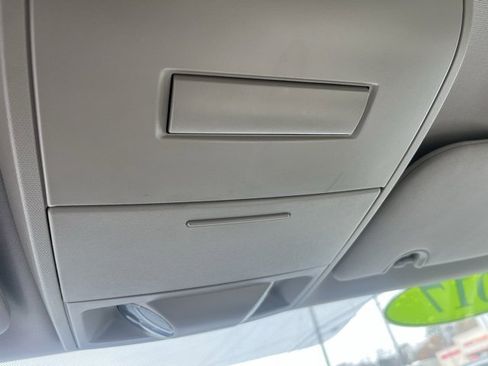 Used 2017 Dodge Grand Caravan SE image 19