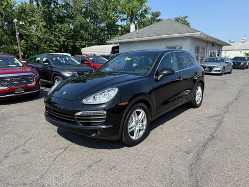Used 2012 Porsche Cayenne S AWD/4WD image 3