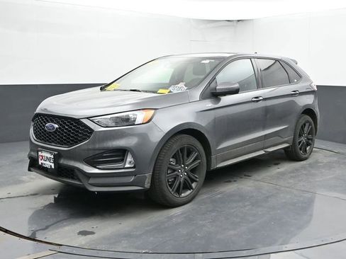 Used 2024 Ford Edge ST-Line w/ Class II Trailer Tow Package AWD/4WD image 6