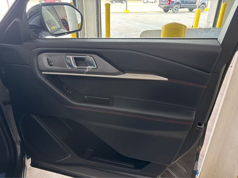 New 2026 Ford Explorer ST-Line AWD/4WD image 34