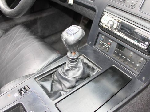 Used 1989 Chevrolet Corvette Convertible RWD image 16