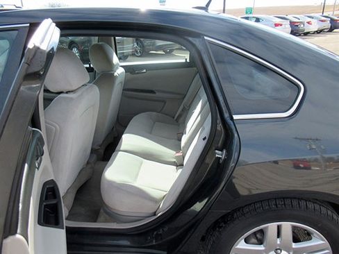 Used 2015 Chevrolet Impala LT w/ LT Sunroof Package image 15