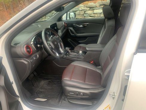 Certified 2023 Chevrolet Blazer RS w/ Driver Confidence II Package image 19