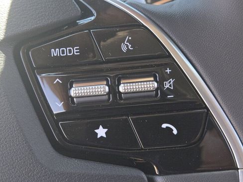 New 2025 Kia Niro EX image 15