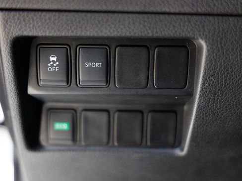 Used 2016 Nissan Rogue S FWD image 38