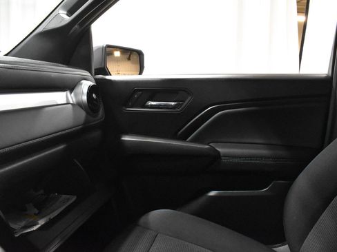 Used 2023 Chevrolet Colorado LT w/ LT Convenience Package II image 22